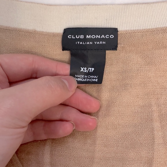 Club Monaco - 100% merino wool sweater - Picture 2 of 3